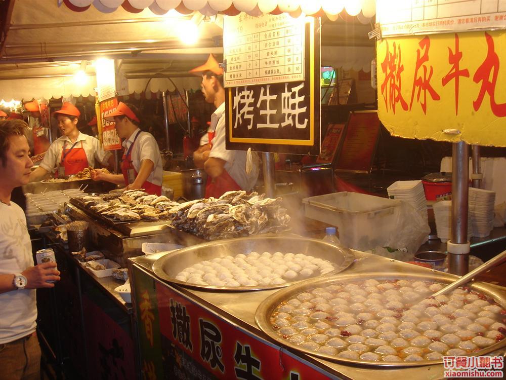 “kycom”90后妈妈利用废布头为女儿缝制衣服(图1)